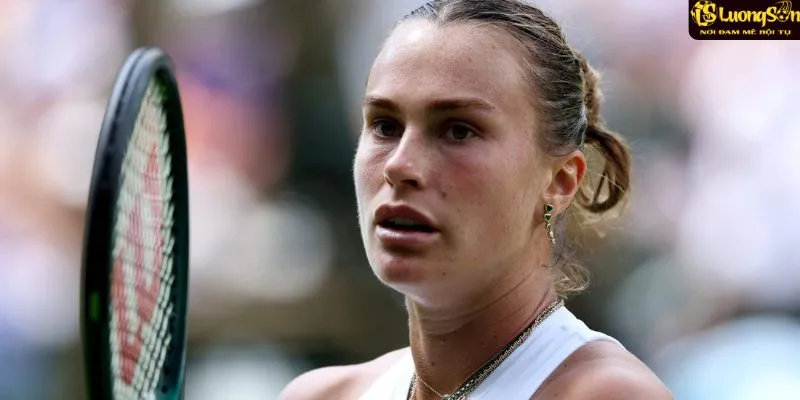 Bác sĩ đã cảnh báo Sabalenka nếu không nghỉ ngơi sẽ có nguy cơ chấn thương dài hạn