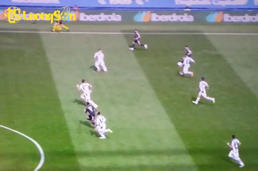 Bàn thắng của Mbappe bị từ chối vì lỗi việt vị (Ảnh: X). Bàn thắng của Mbappe bị từ chối vì lỗi việt vị (Ảnh: X).