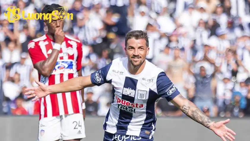 Junior đang bất bại 5 trận liên tiếp và đứng thứ 2 trên bảng xếp hạng