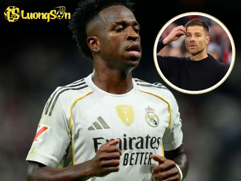 Tương lai của Vinicius tại Real Madrid đang trở nên bất định khi anh công khai mâu thuẫn với HLV Xabi Alonso. Tương lai của Vinicius tại Real Madrid đang trở nên bất định khi anh công khai mâu thuẫn với HLV Xabi Alonso.