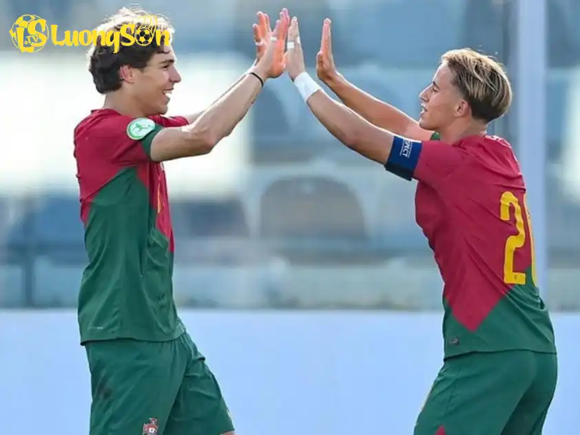 U17 Bồ Đào Nha vs U17 Liechtenstein: Chênh lệch đẳng cấp quá lớn? U17 Bồ Đào Nha vs U17 Liechtenstein: Chênh lệch đẳng cấp quá lớn?