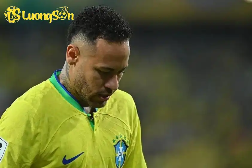 Với việc chấn thương liên tục khiến cơ hội dự World Cup của ngôi sao Brazil mong manh hơn bao giờ hết (Ảnh: Marca) Với việc chấn thương liên tục khiến cơ hội dự World Cup của ngôi sao Brazil mong manh hơn bao giờ hết (Ảnh: Marca)